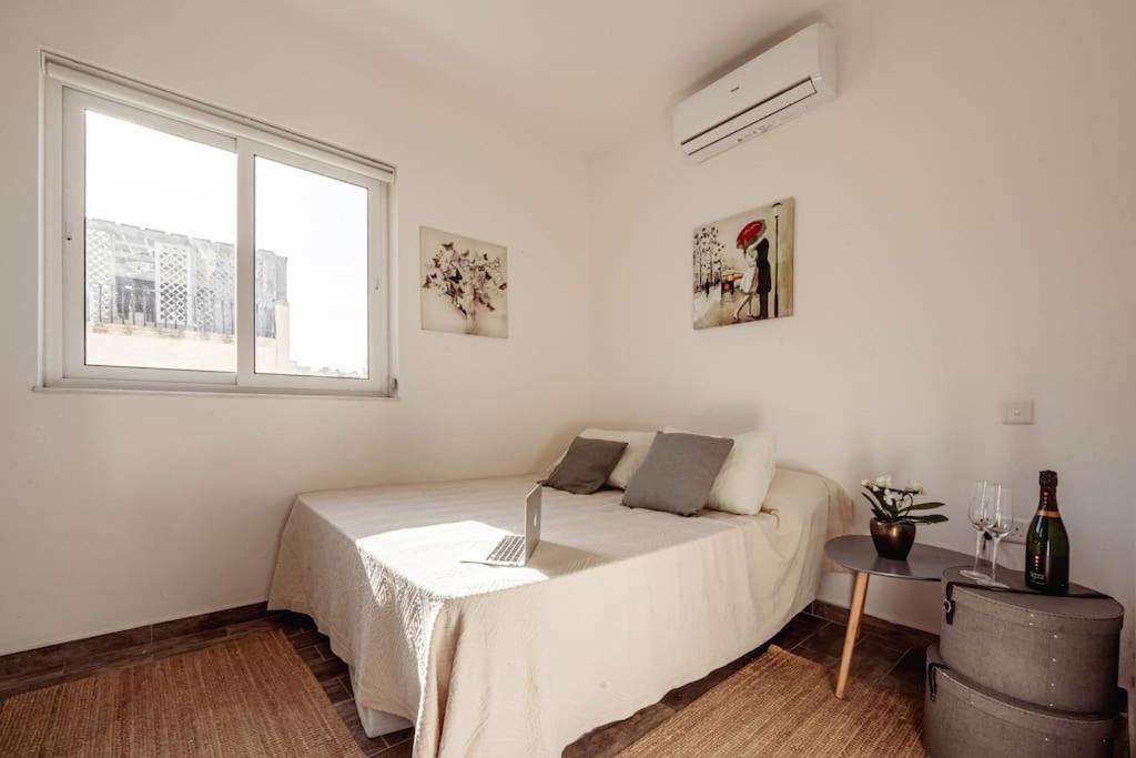 Luxury Designer Penthouse With Private Jacuzzi Apartamento Sliema Exterior foto